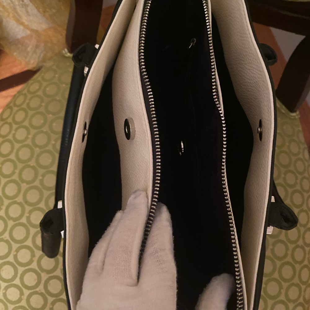 SOLD. C brand by Bloomingdale’s faux leather - Picture 5 of 8